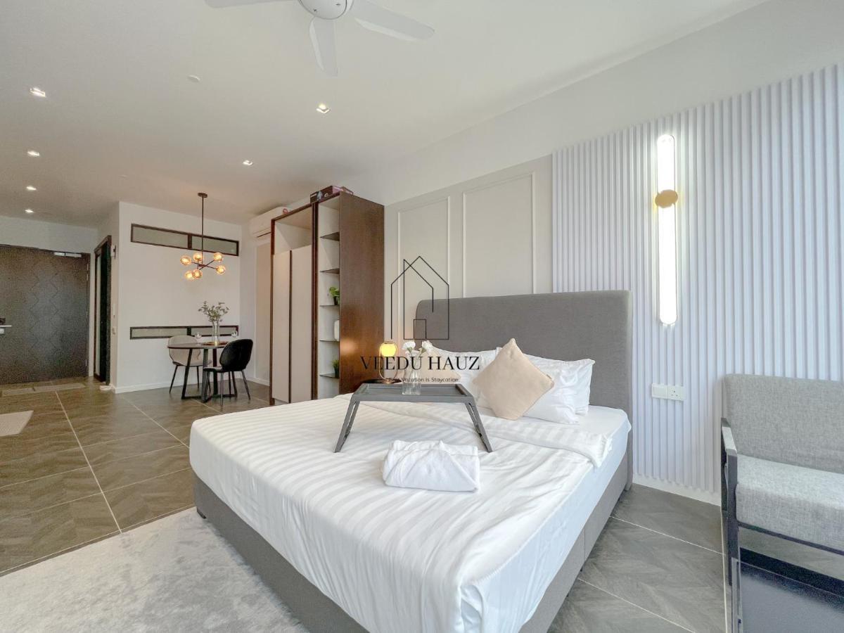 קואלה לומפור Scarletz Suites At Klcc By Veedu Hauz מראה חיצוני תמונה