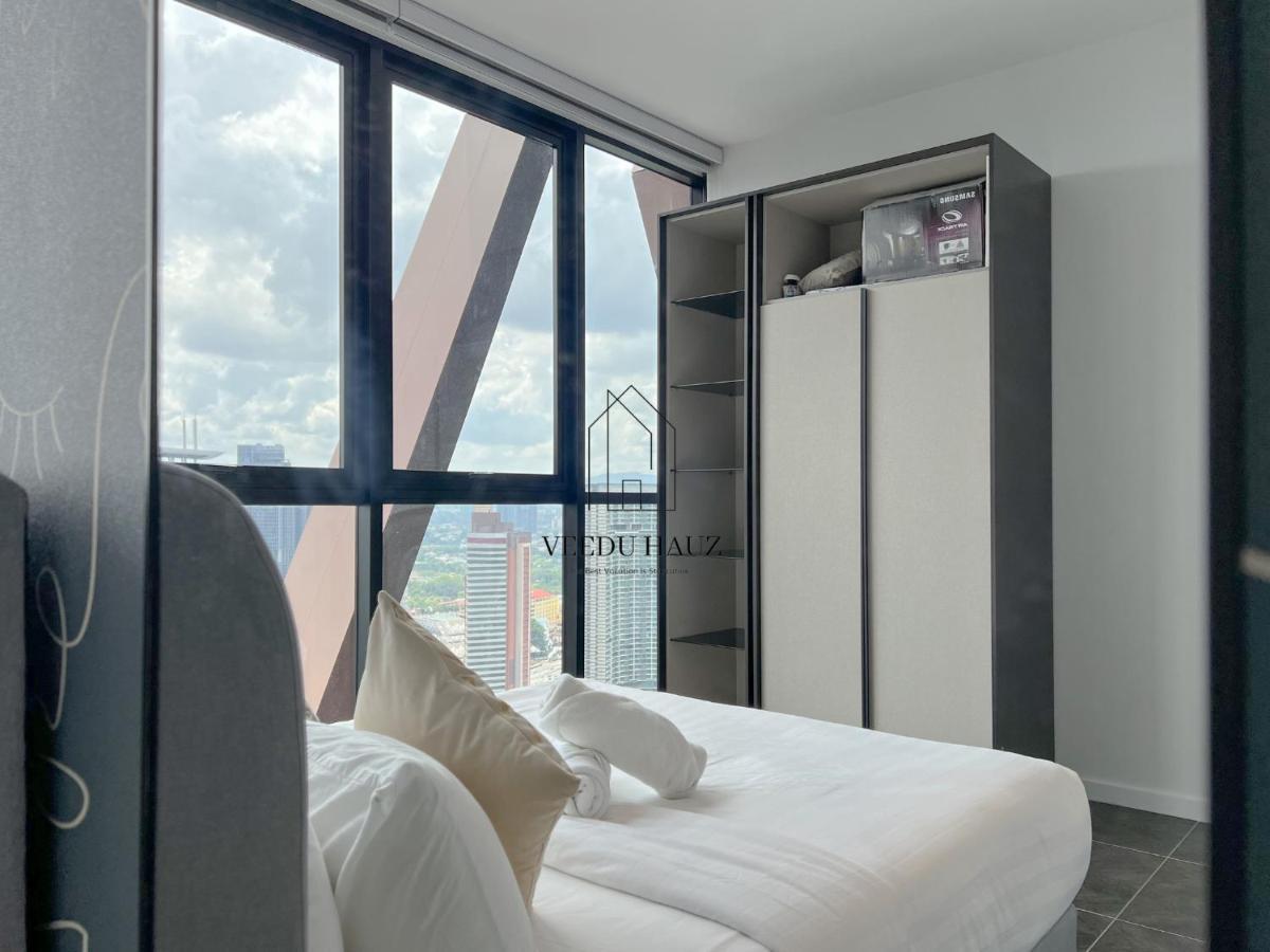קואלה לומפור Scarletz Suites At Klcc By Veedu Hauz מראה חיצוני תמונה