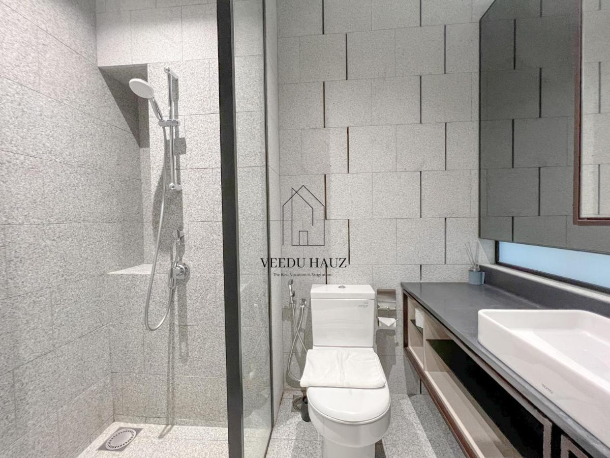 קואלה לומפור Scarletz Suites At Klcc By Veedu Hauz מראה חיצוני תמונה