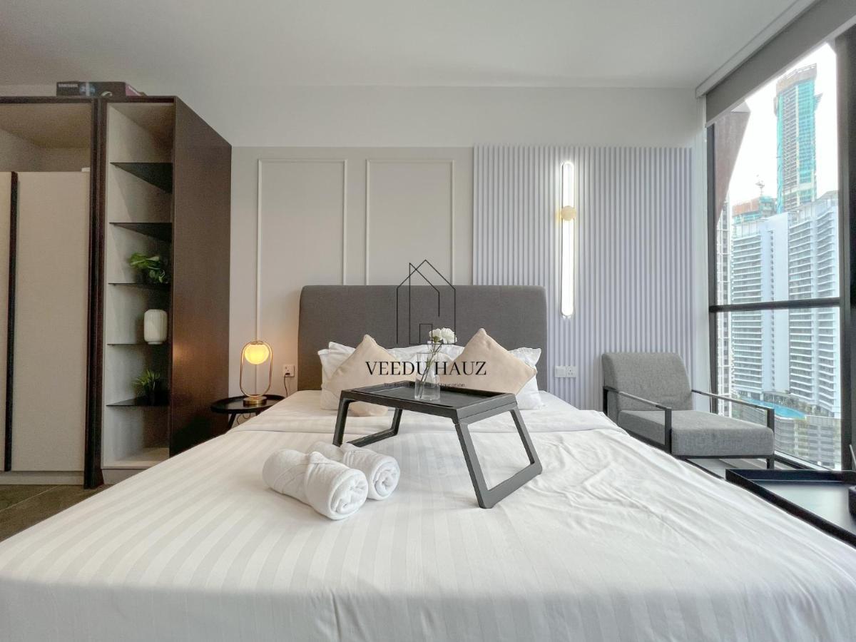 קואלה לומפור Scarletz Suites At Klcc By Veedu Hauz מראה חיצוני תמונה