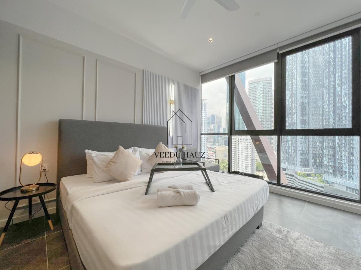 קואלה לומפור Scarletz Suites At Klcc By Veedu Hauz מראה חיצוני תמונה