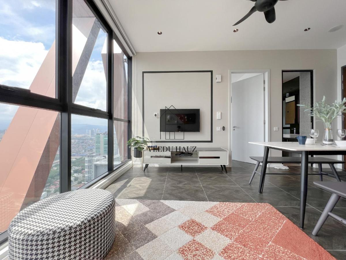 קואלה לומפור Scarletz Suites At Klcc By Veedu Hauz מראה חיצוני תמונה