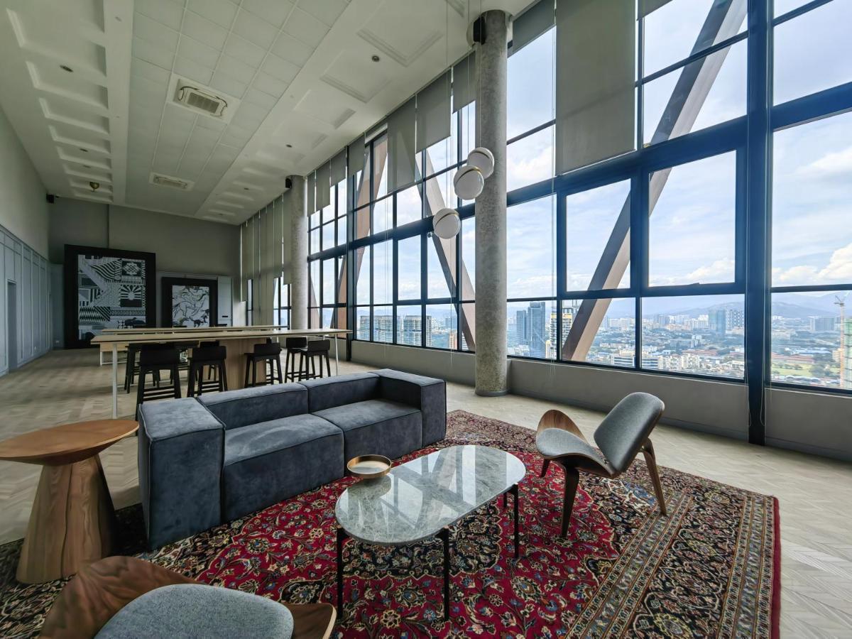 קואלה לומפור Scarletz Suites At Klcc By Veedu Hauz מראה חיצוני תמונה