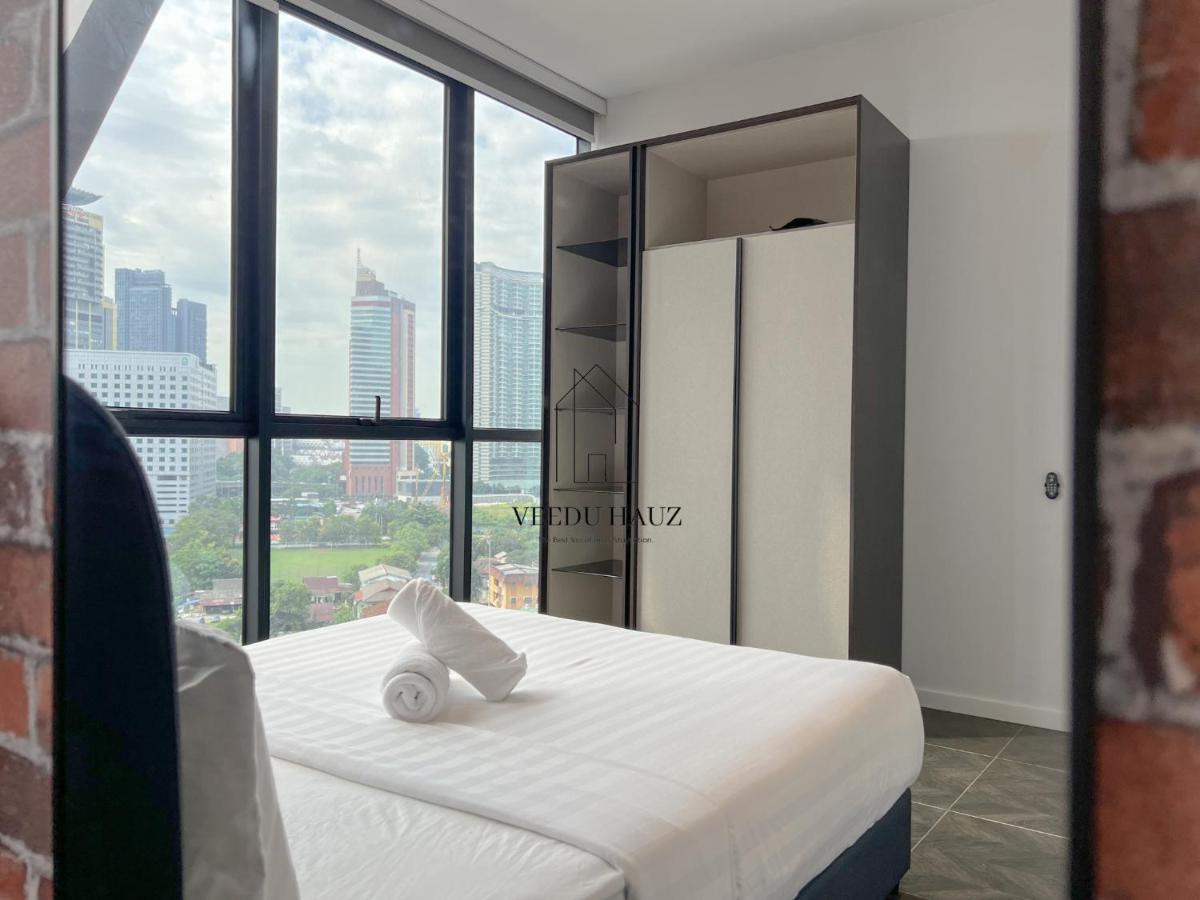 קואלה לומפור Scarletz Suites At Klcc By Veedu Hauz מראה חיצוני תמונה