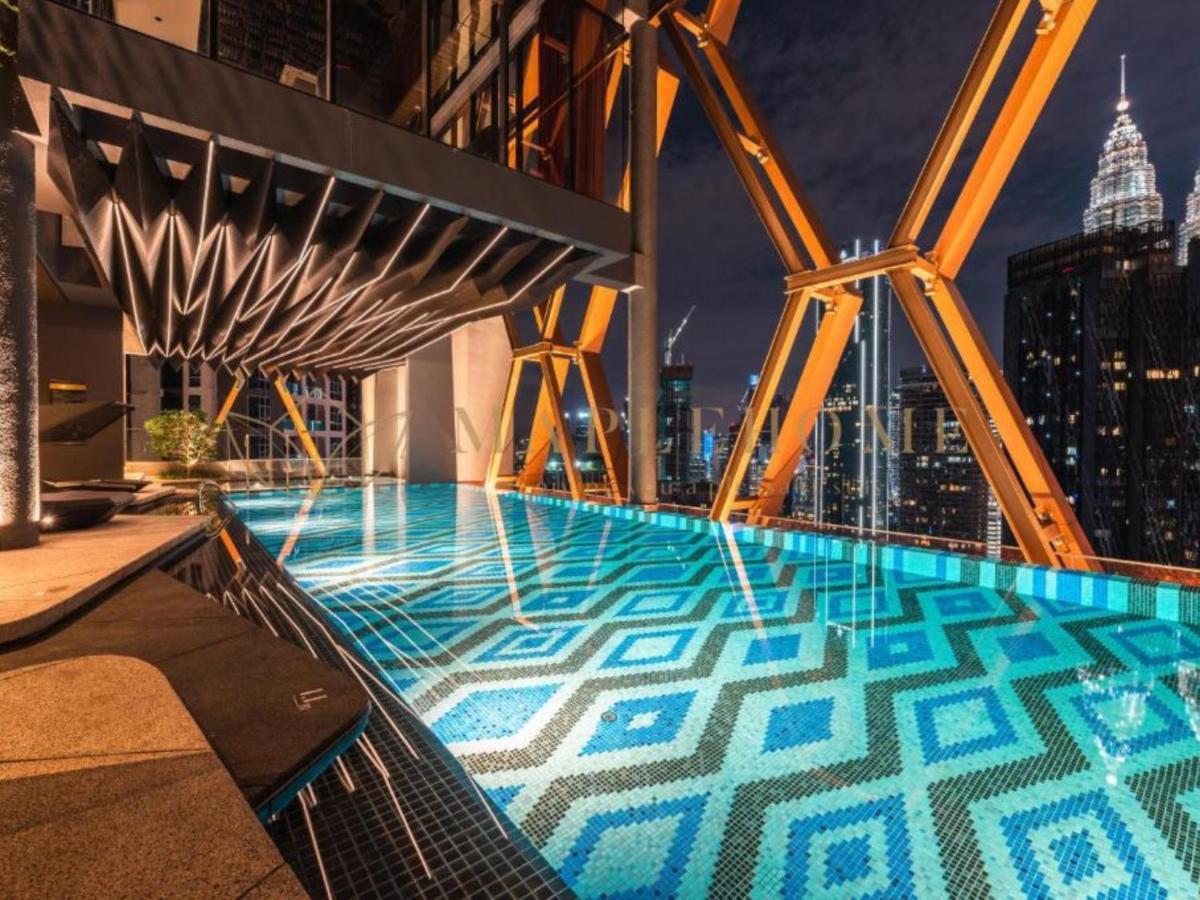 קואלה לומפור Scarletz Suites At Klcc By Veedu Hauz מראה חיצוני תמונה