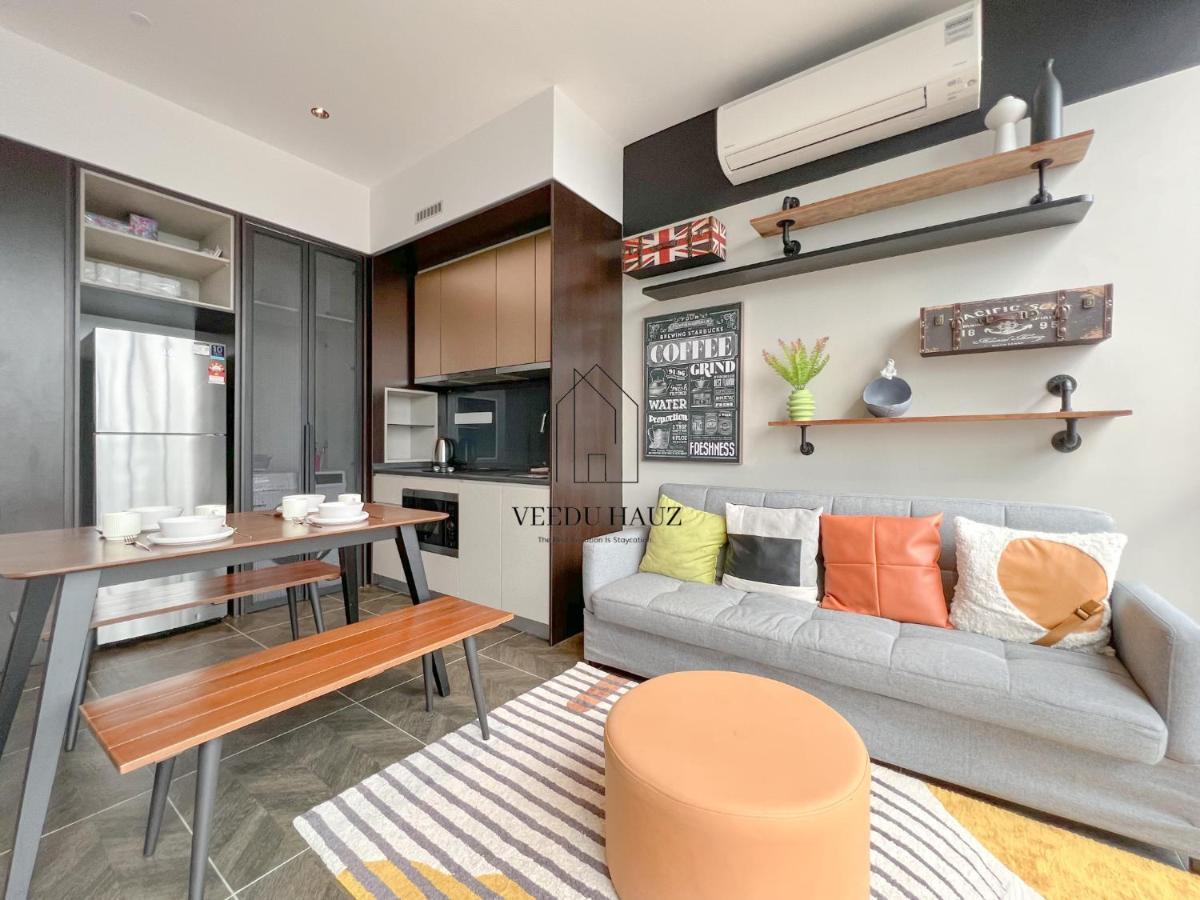 קואלה לומפור Scarletz Suites At Klcc By Veedu Hauz מראה חיצוני תמונה